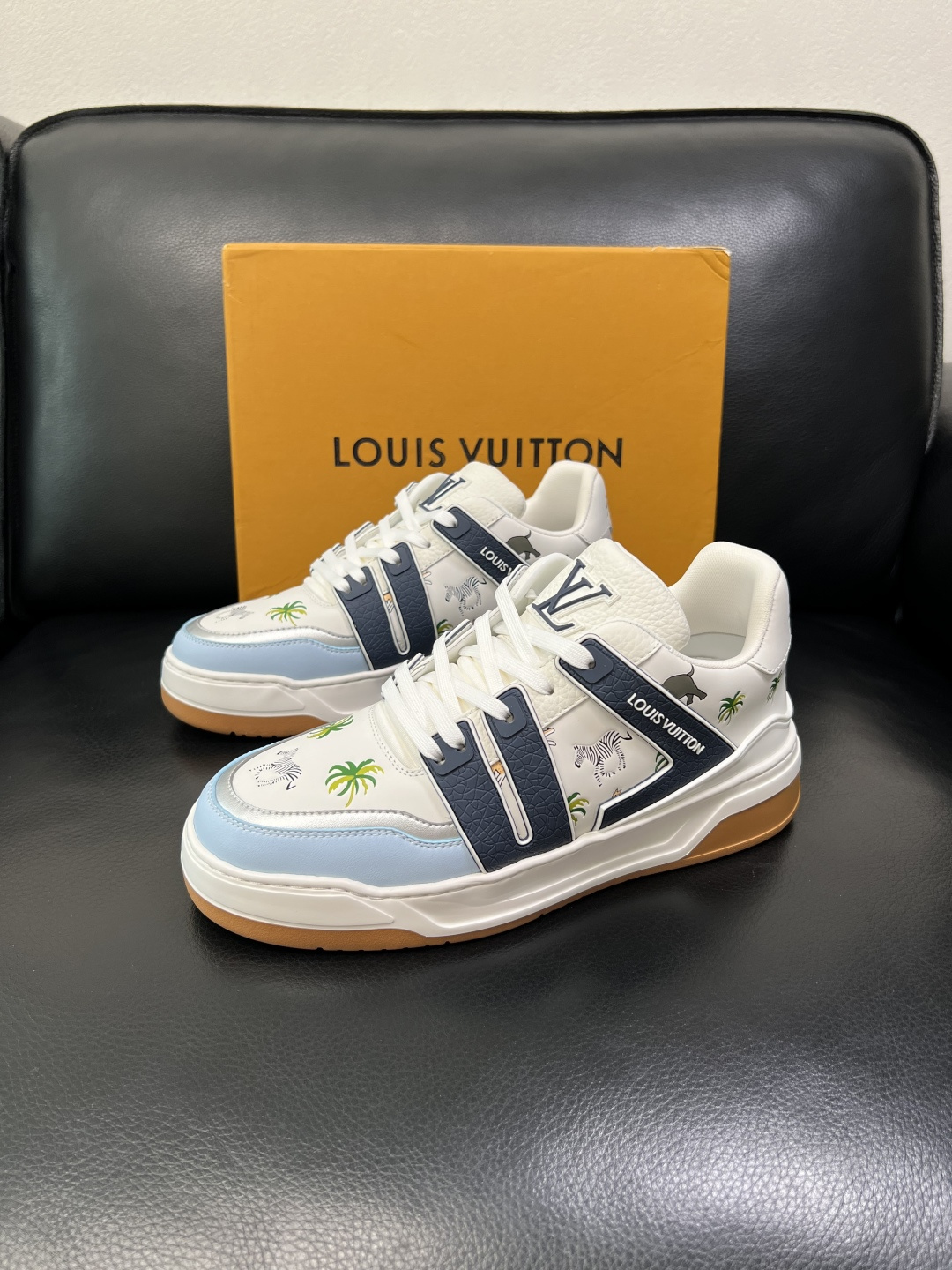 LV